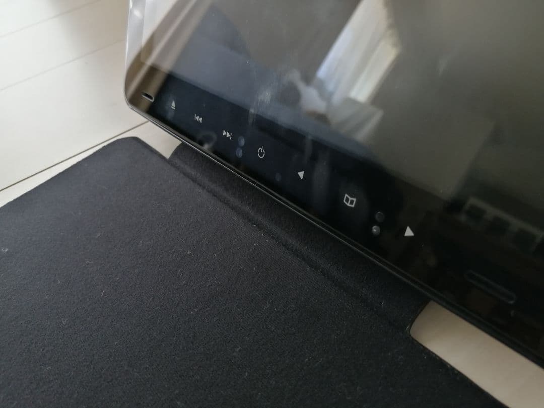 車載用DVDモニター　後部座席用９インチ　フロントスピーカー