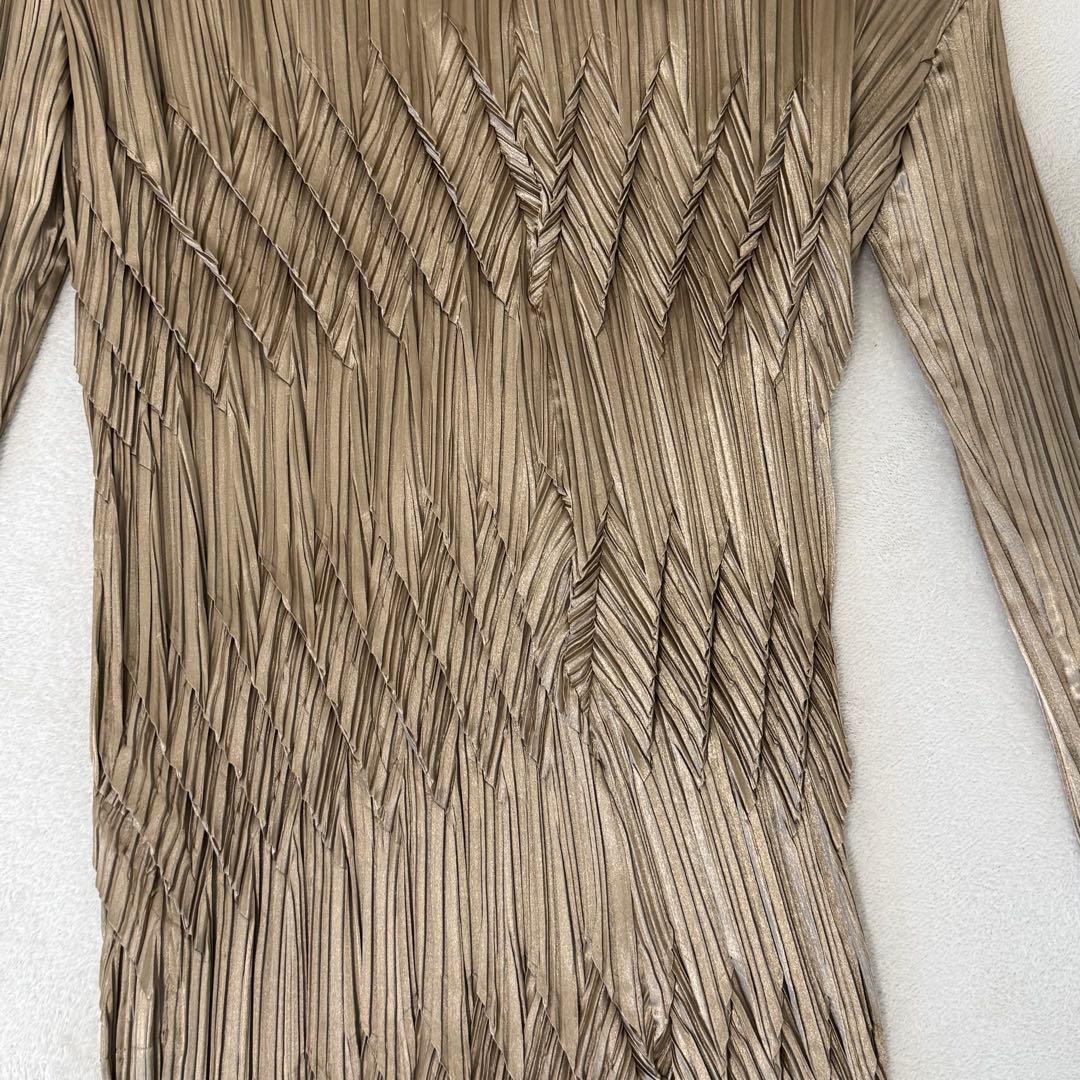 極美品✨ISSEY MIYAKE 変形　立体　プリーツ　ジャケット　ゴールド