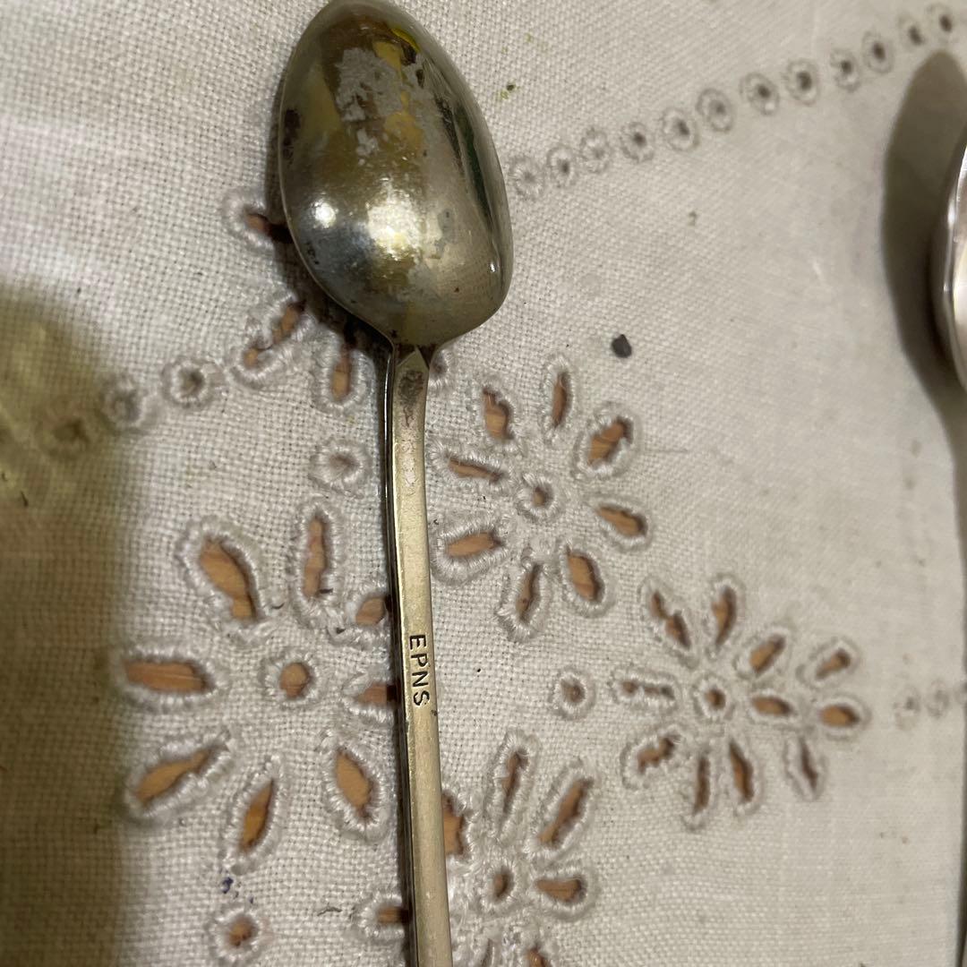 664シルバー製シルバープレート装飾スプーン4本セットイギリス