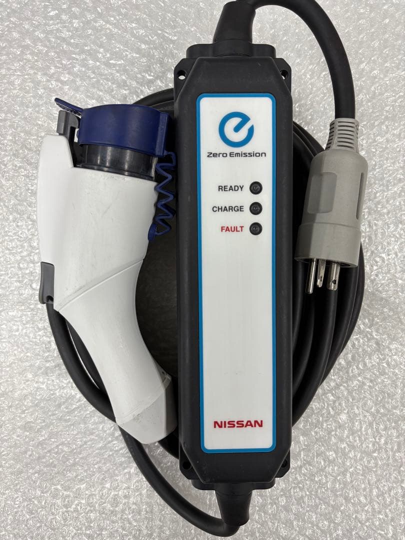 ⚫︎送料無料⚫︎動作確認済⚫︎日産純正 リーフ サクラEV車 電気自動車 充電ケーブル