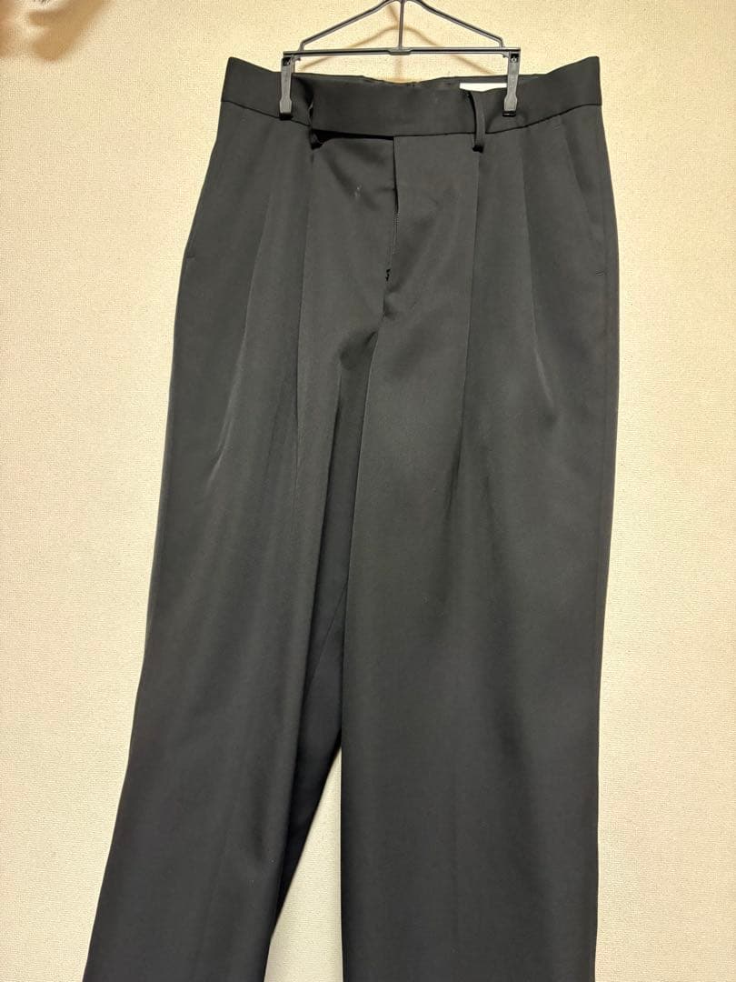 THE RERACS ツータックワイドストレートスラックス　ブラック