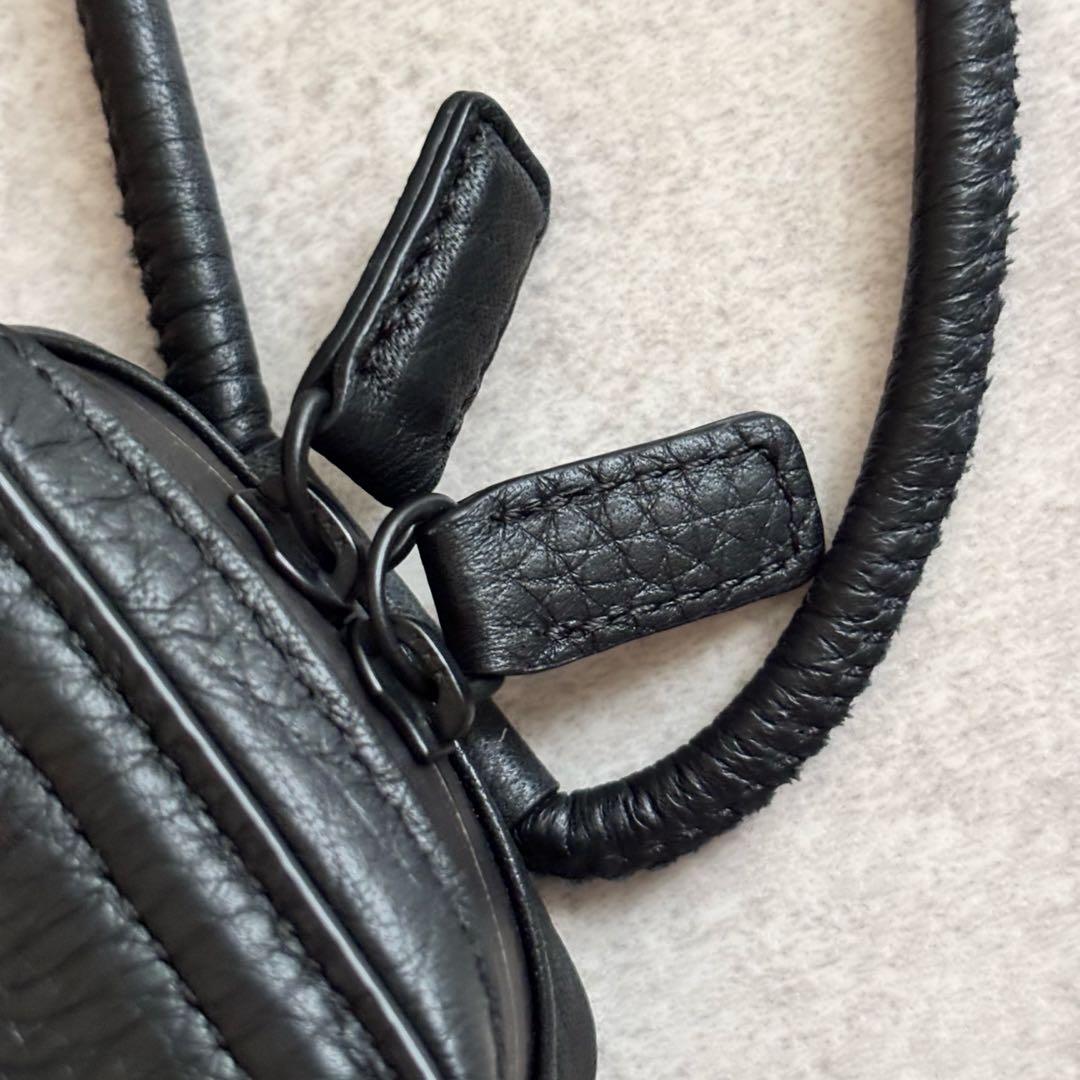 objcts.ioストラップ付マイクロバッグ