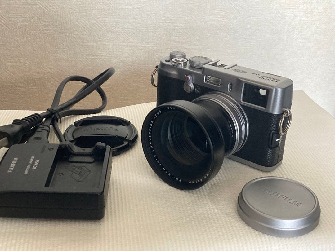 FUJIFILM X100 テレコンバージョンレンズ付き