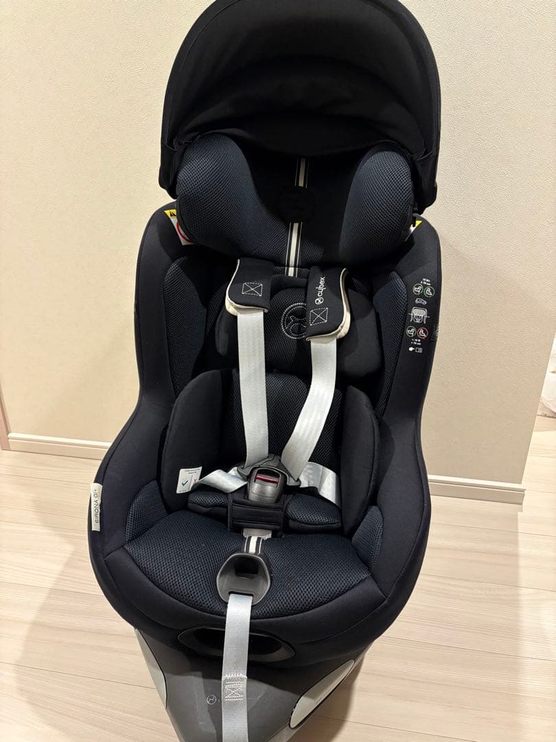 サイベックスシローナGi i-Size チャイルドシート