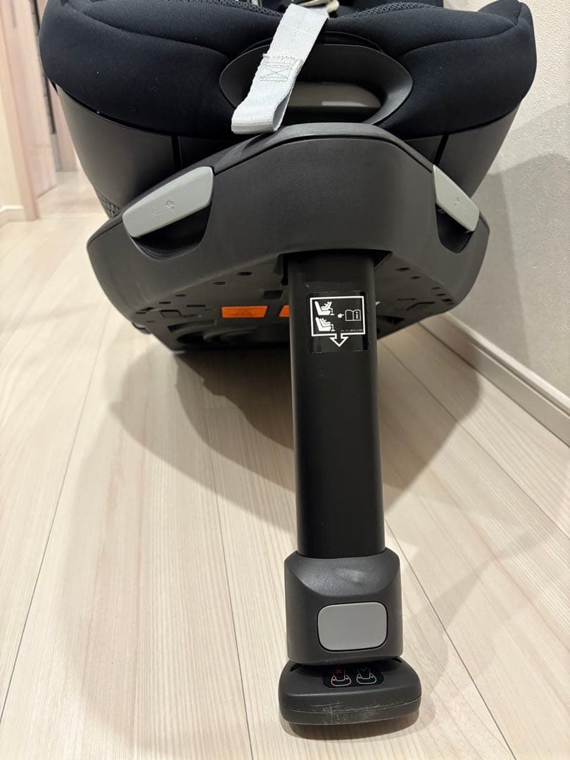 サイベックスシローナGi i-Size チャイルドシート