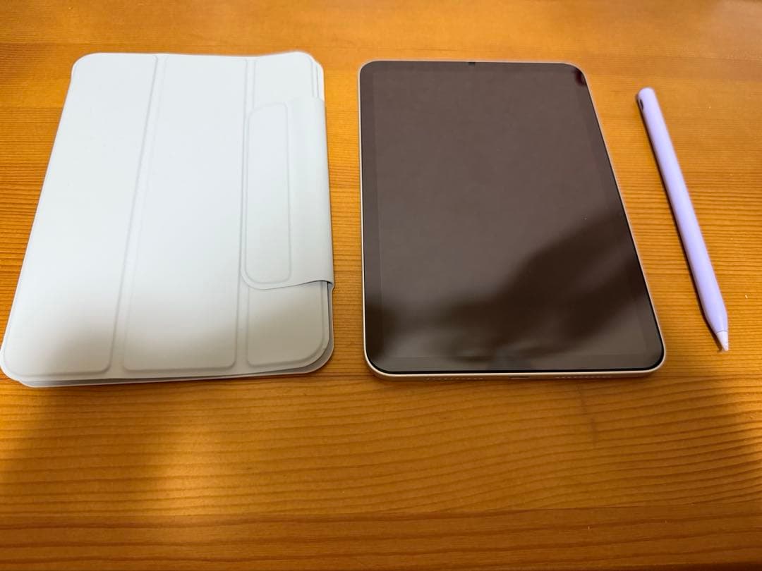 iPad mini6（スターライト）、ケース（ESR）、タッチペン付