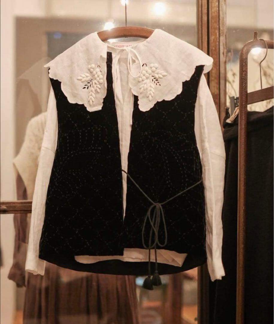 今期 TOWAVASE PermanentTOWAVASE vest ベルベット