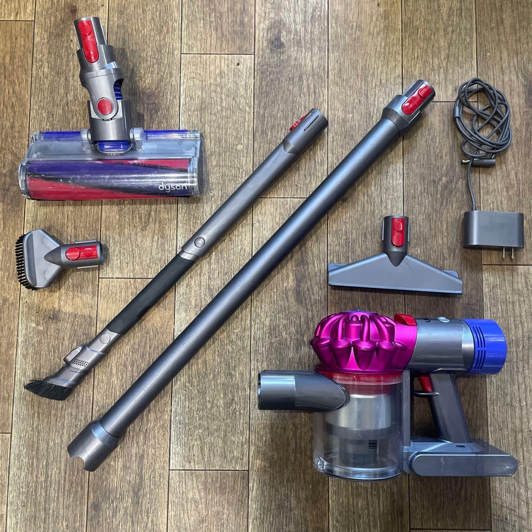 Dyson V8スティッククリーナー 本体とノズルパーツ各種