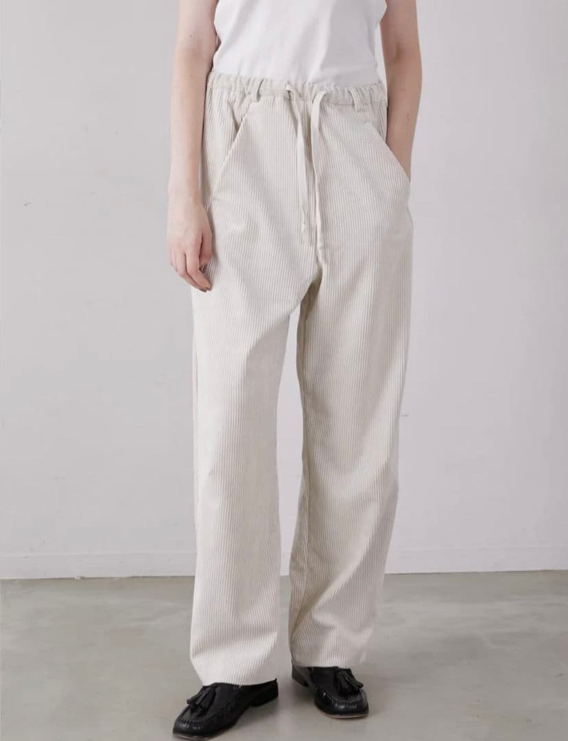 LA PEAU DE GEM　cutwork corduroy pants