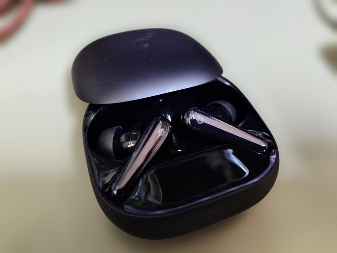 soundcore liberty 4 pro ブラック 中古美品 左若干弱り