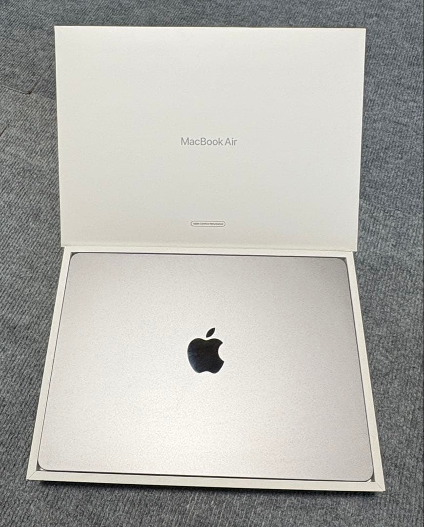 MacBook Air M2 13インチ 512GBスペースグレー