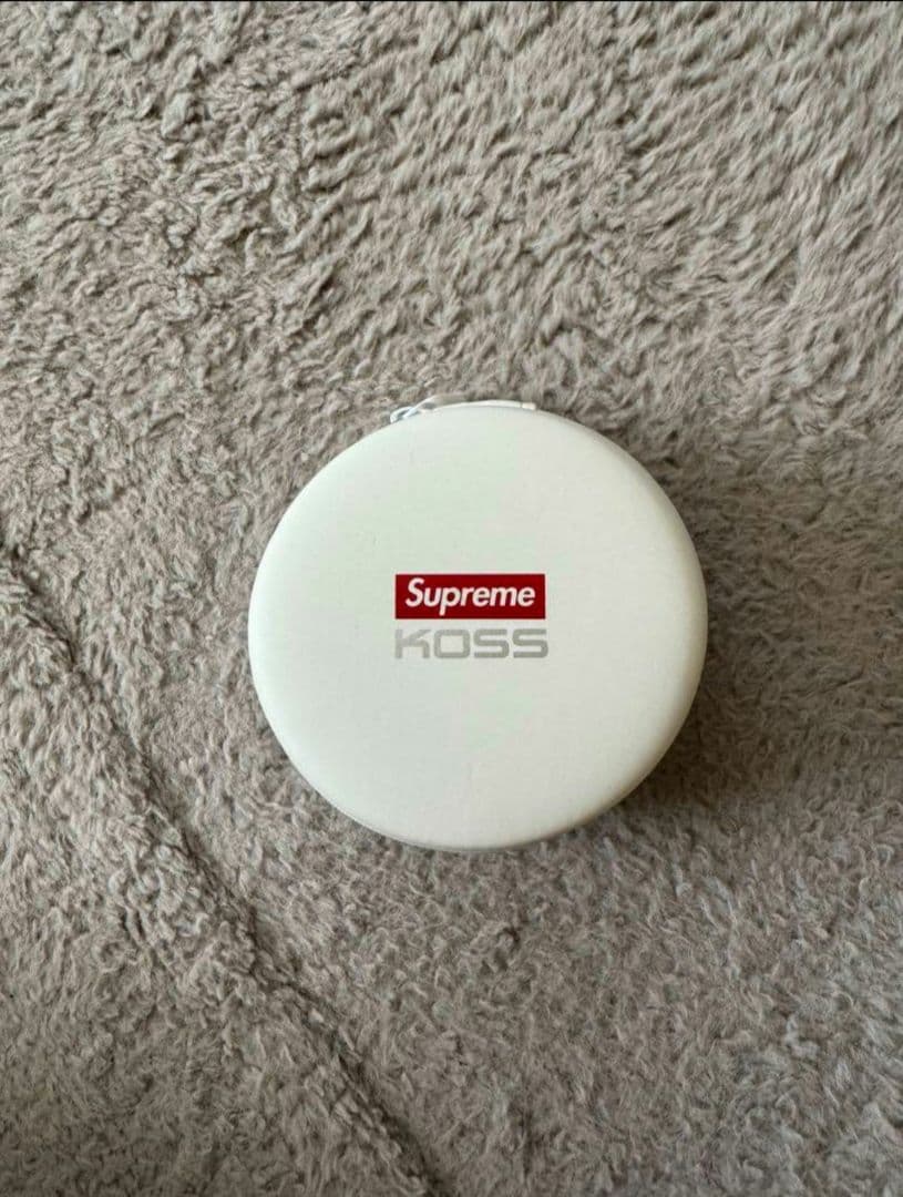 週末特別価格16日まで！！ Supreme / Koss PortaPro