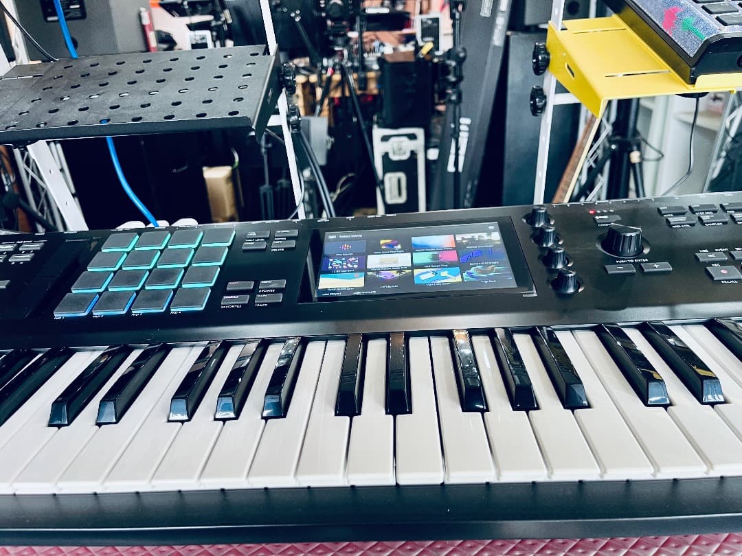 希少 AKAI MPC Key 61 生産完了品 即発送 サンプラー シンセ