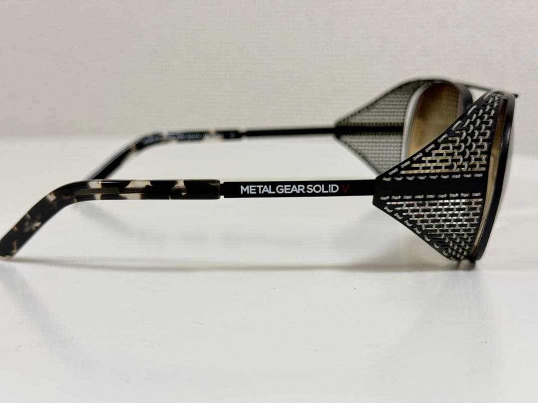 L GEAR SOLID V オセロット サングラス