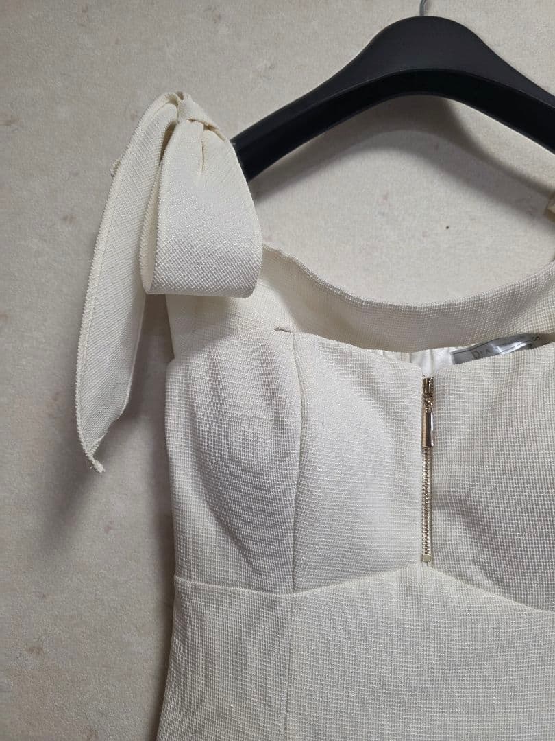 DEA. ディア オフショルリボンドレス