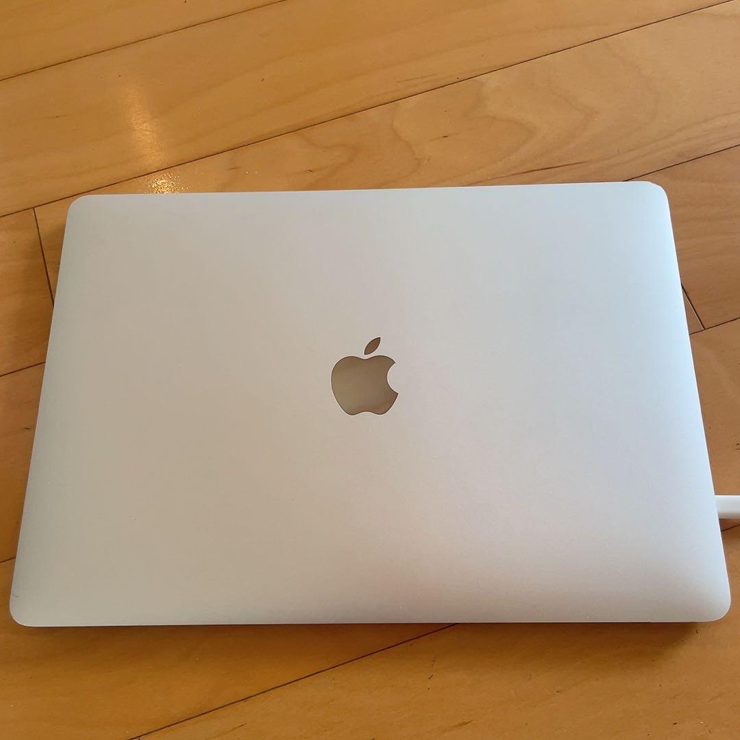 MacBook Pro 2017 13インチ 8GB / 256GB