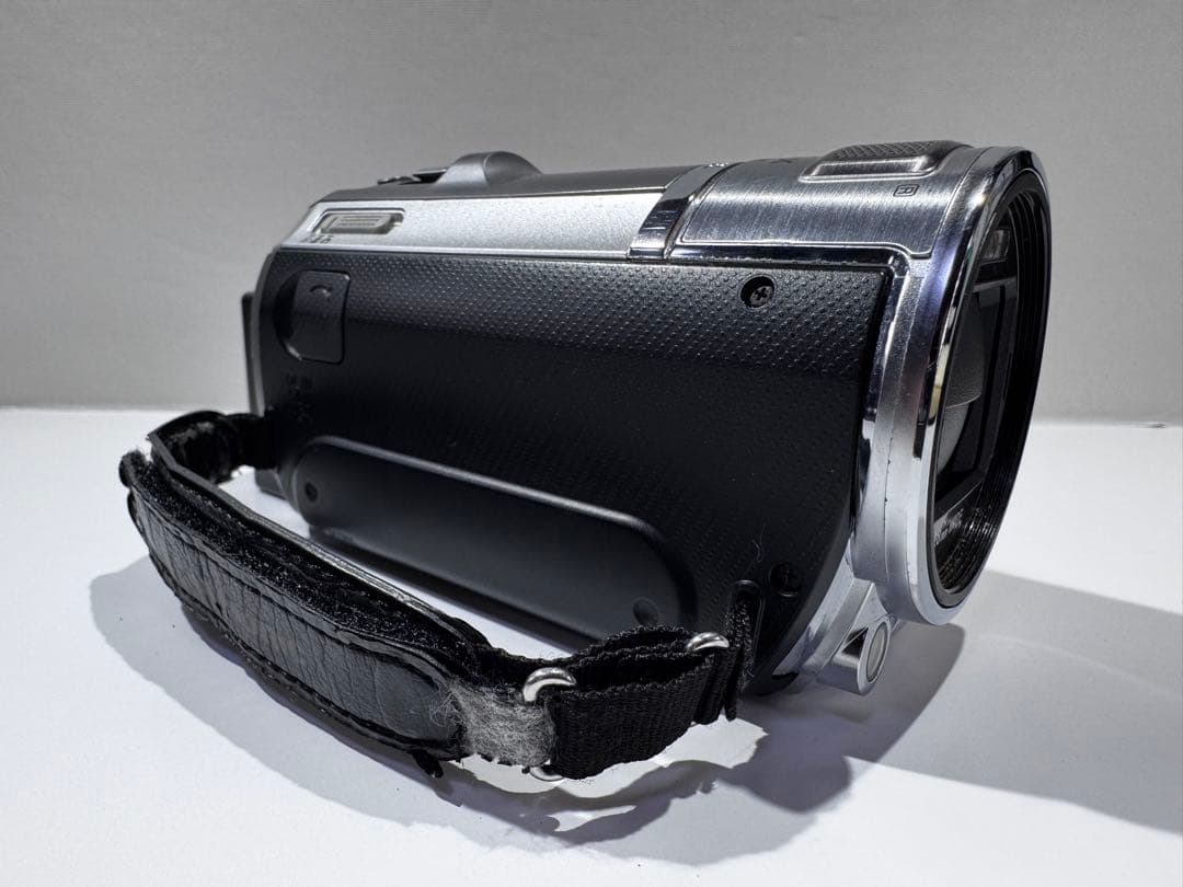 Panasonic HC-V600M バッテリー２個付き