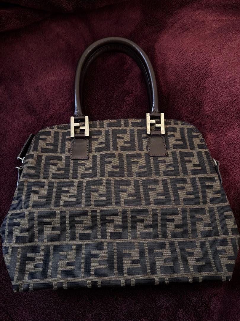 FENDI フェンディ ズッカ柄 ハンドバッグ 美品