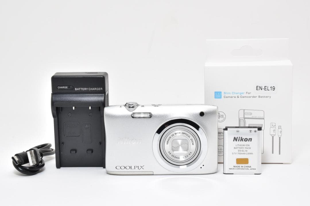 ■ 美品 ■ ニコン　Nikon COOLPIX A100 シルバー