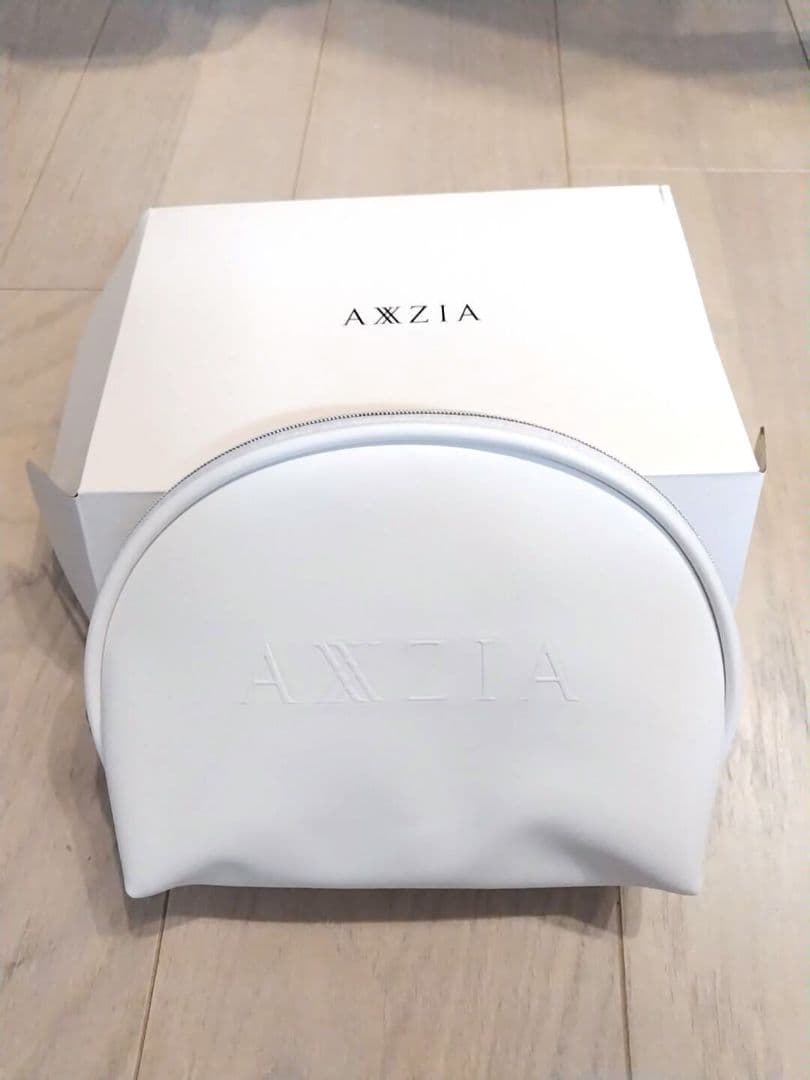 アクシージア メイト フォーアイズ　美顔器＆美容液セット