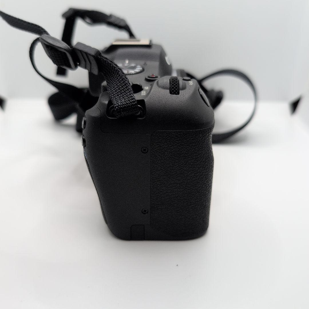 Canon EOS R8 ミラーレスカメラ