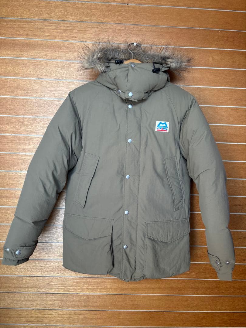 マウンテンイクイップメント　レトロレッドライン　ダウンジャケット　S