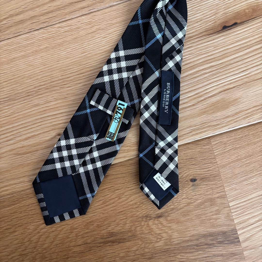 美品　バーバリーセレモニースーツセット　110 金ボタン