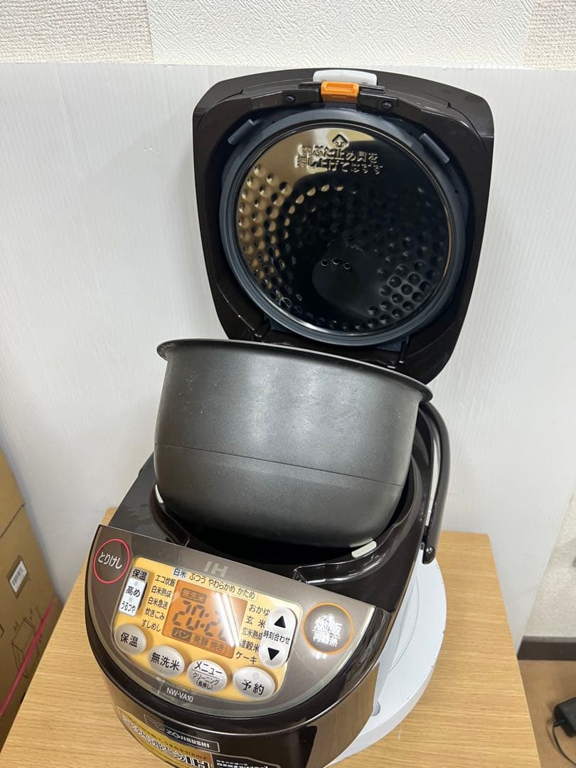 象印 IH炊飯ジャー NW-VA10 5.5合 ブラウン 2019年製