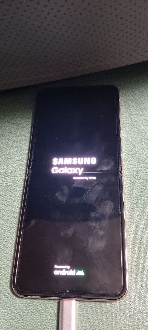 ジャンク品　Samsung Galaxy Z Flip 4 ピンクゴールド