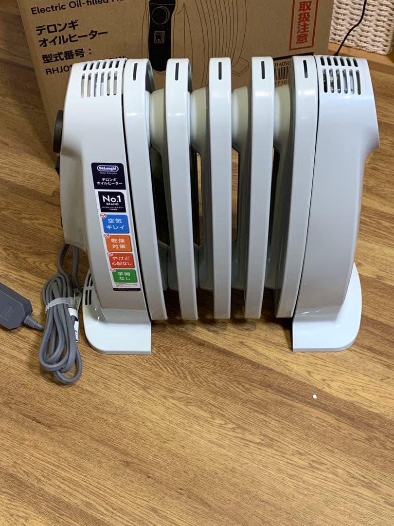 デロンギ オイルヒーター RHJ01A0505-DW