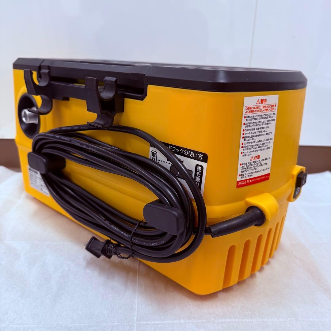 【動作良好・付属品完備】アイリスオーヤマ 高圧洗浄機 FBN-604