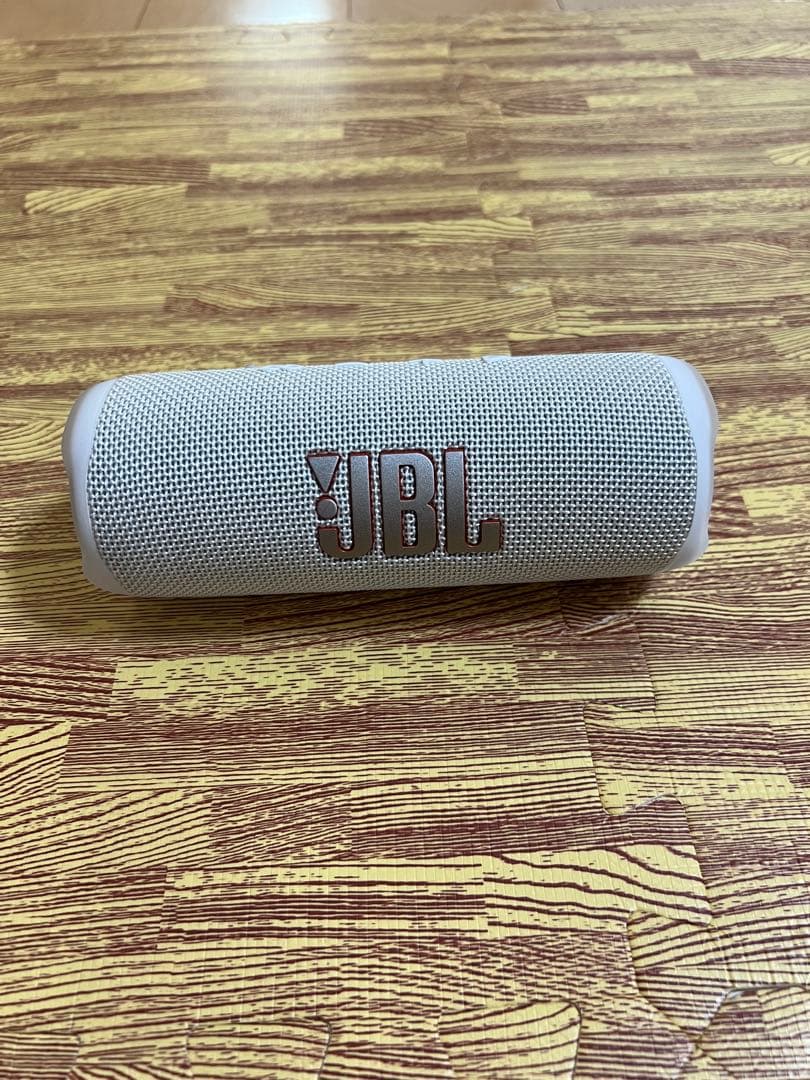 JBL FLIP 6 ワイヤレススピーカー ホワイト