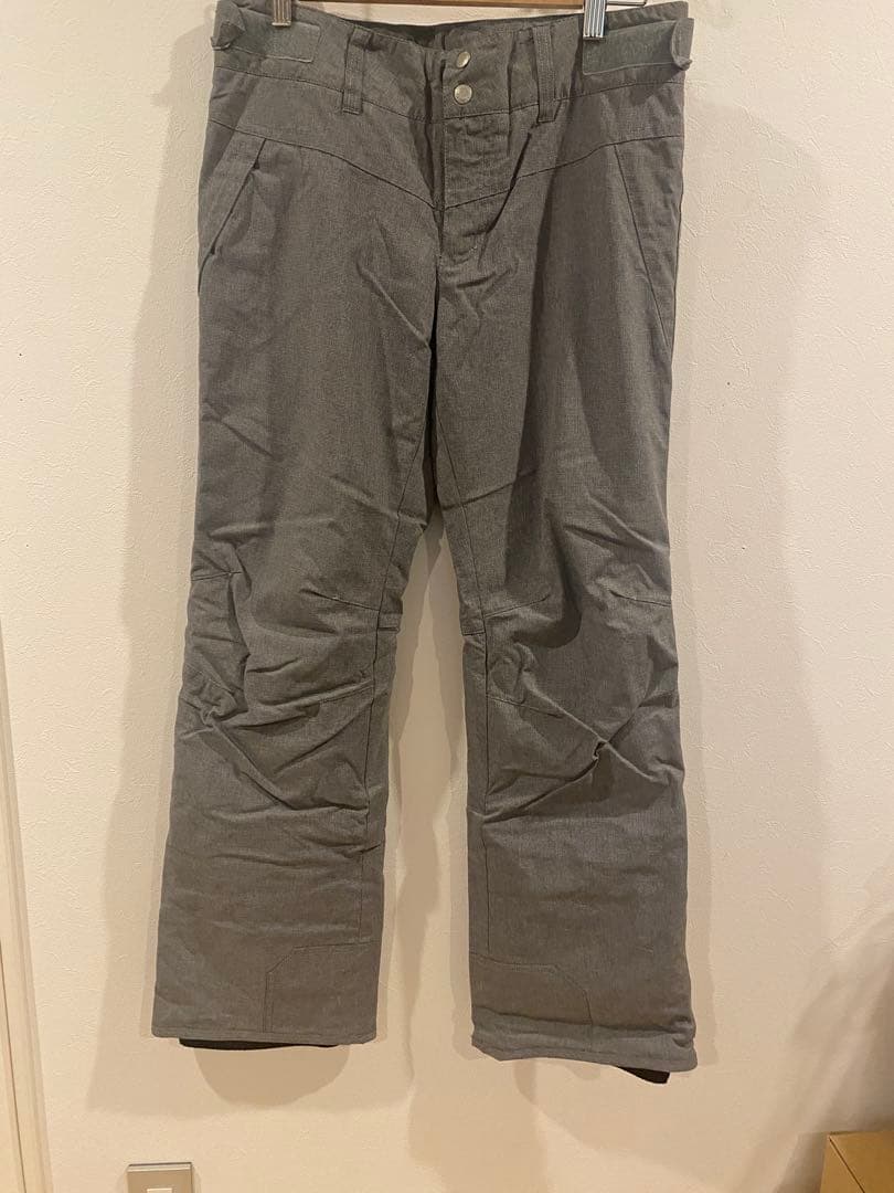 美品！クリーニング済み！スキーウェア赤いファー付きジャケットとパンツセット