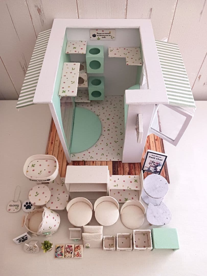 ゴマ様＊kyo＊ハンドメイド＊猫カフェ＊Jiji＊飾り棚2点
