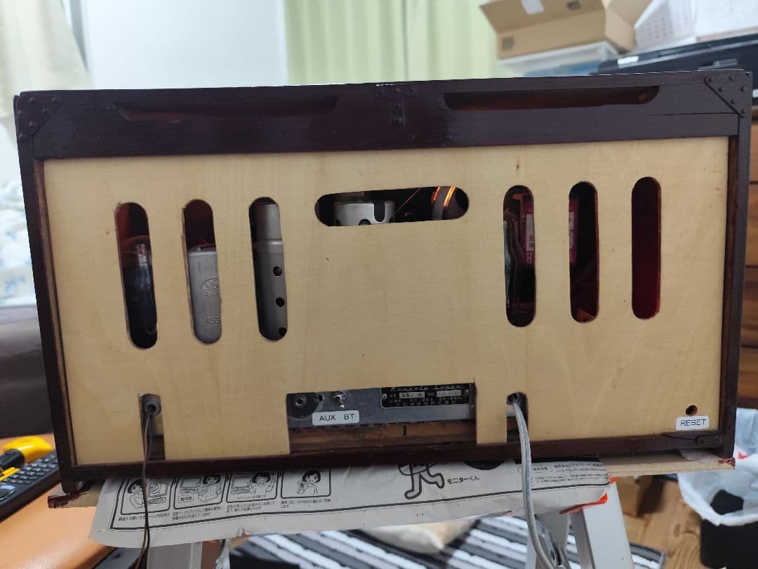 真空管アンティークAMラジオ　Bluetooth機器内蔵　ナナオラ製