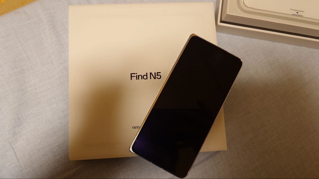 Oppo Find N5　512GB 本体　ホワイト ケース付き　ほぼ未使用品