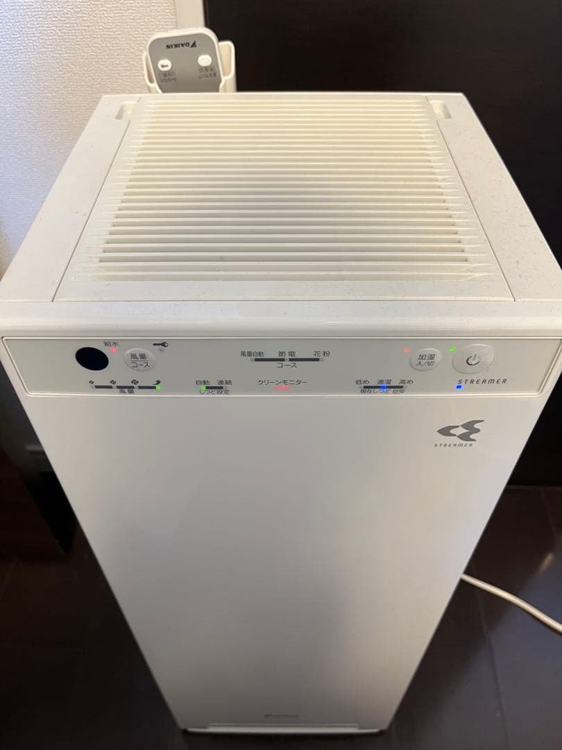 ダイキン　MCK40XーW ホワイト 加湿空気清浄機