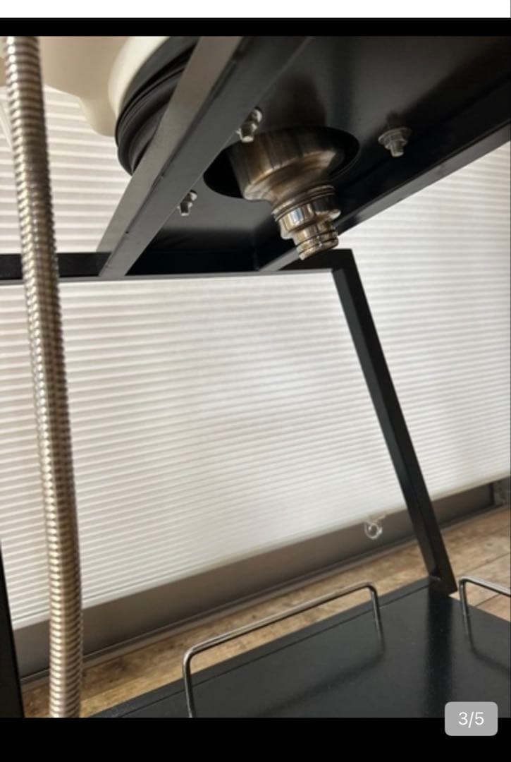 移動可能なホワイトシャンプー台