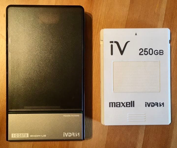 Maxell iVDR-S 250GBハードディスクとリーダーアダプター セット