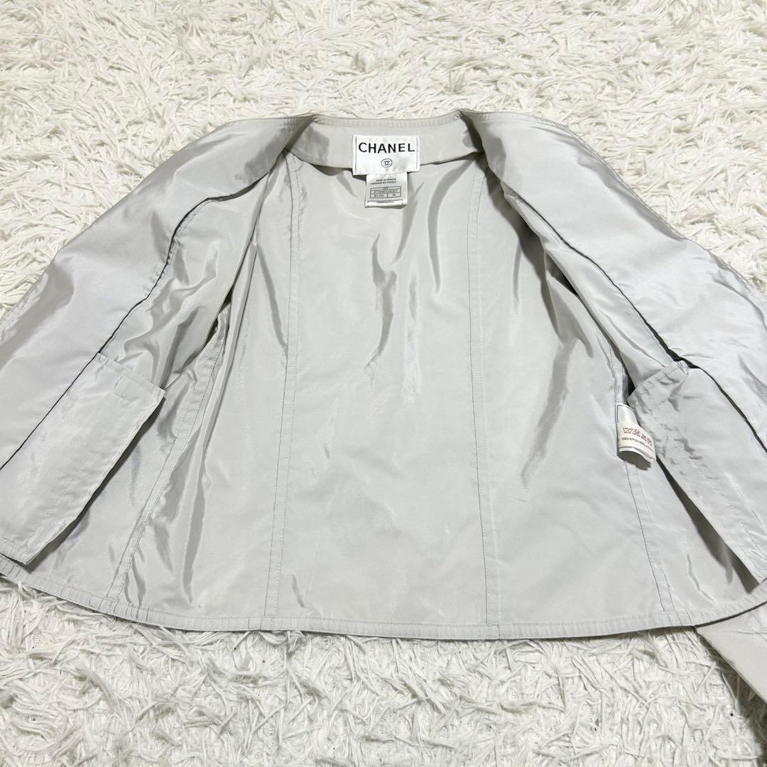 13429 CHANEL パテントレザーパイピングノーカラージャケット