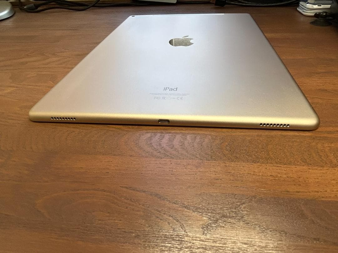 タ*ケ様 iPad Pro 12.9インチ 128GB SIMフリー 電池88.