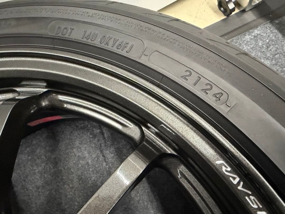 『美品』RAYS 17インチ VOLKRACING CE28タイヤホイールセット