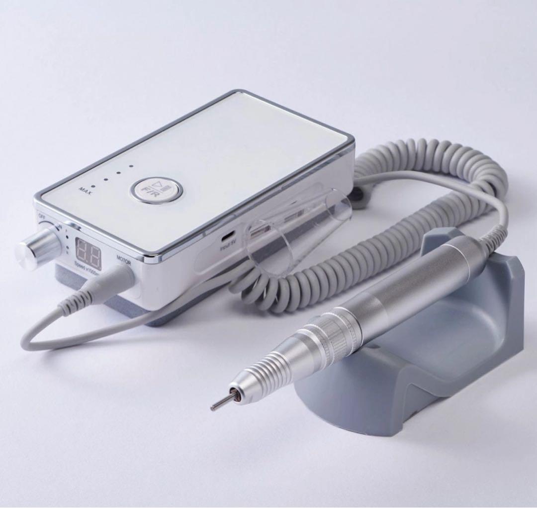 ビューティーガレージ　ポータブルネイルマシーン　オフ