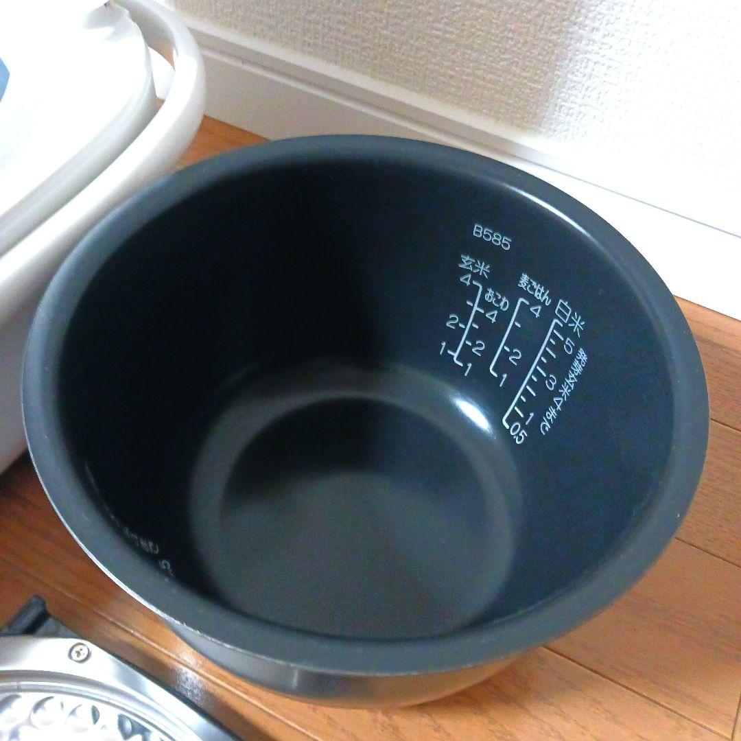 コバ 　Zojirushi 炊飯器 NW-VJ10 ホワイト