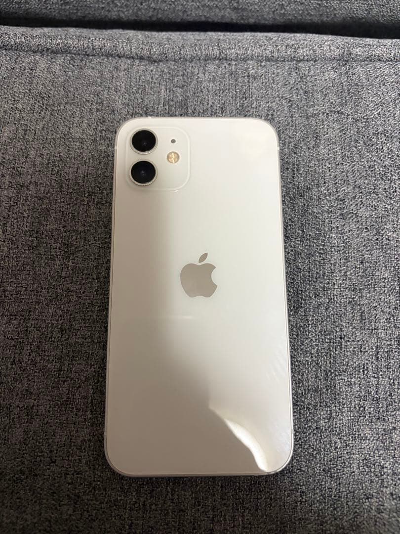 ア*O様 Apple iPhone 12ホワイト