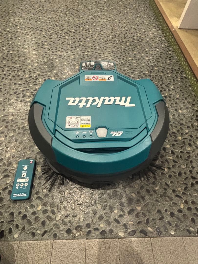 Makita ロボット掃除機 本体 リモコン付き