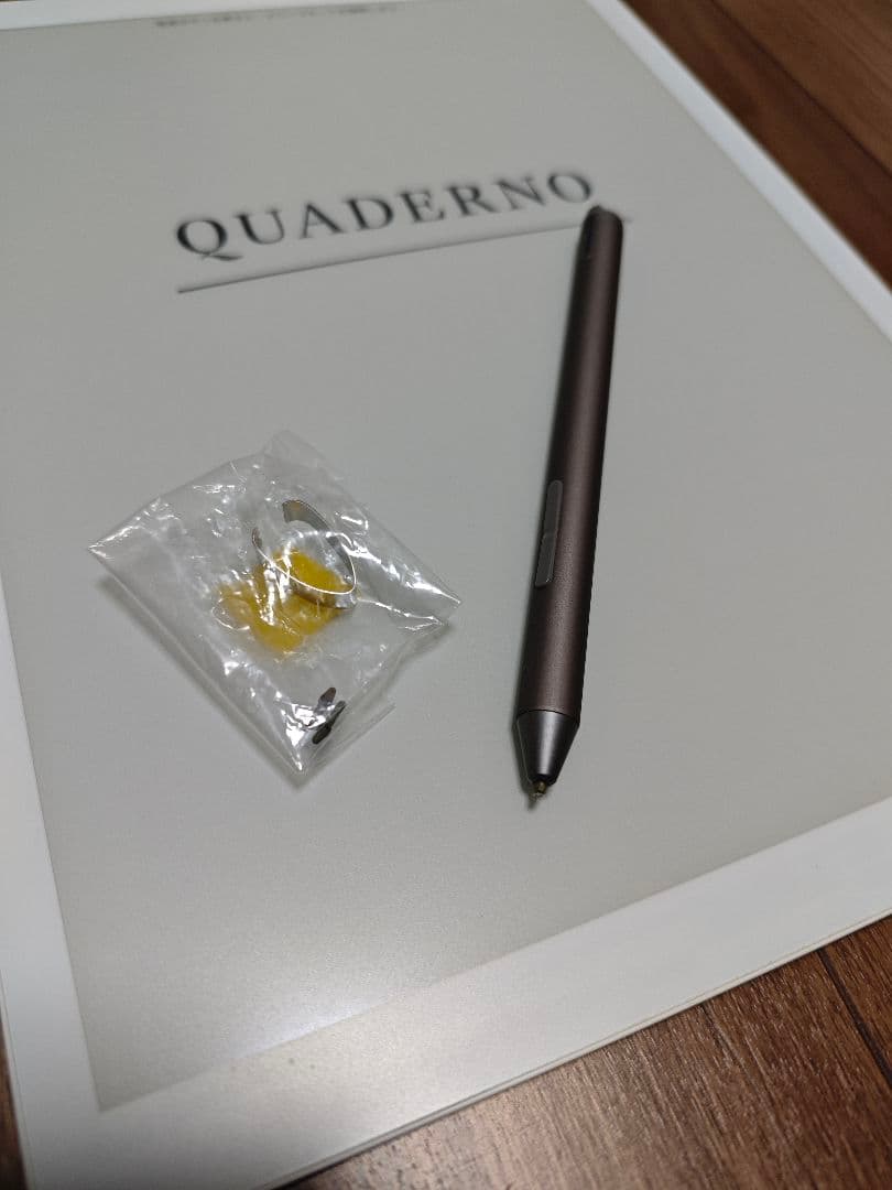 富士通 電子ペーパー QUADERNO（クアデルノ） A4サイズ / P-01