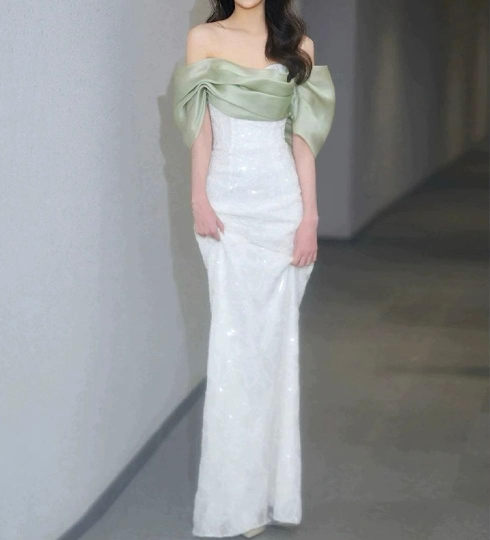 バイカラーがオシャレなスパンコールロングイブニングドレス