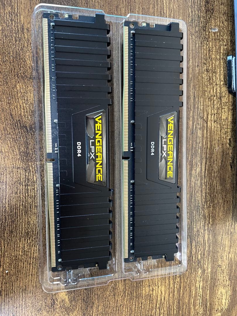 Corsair Vengeance LPX DDR4 16GB (8GB×2)