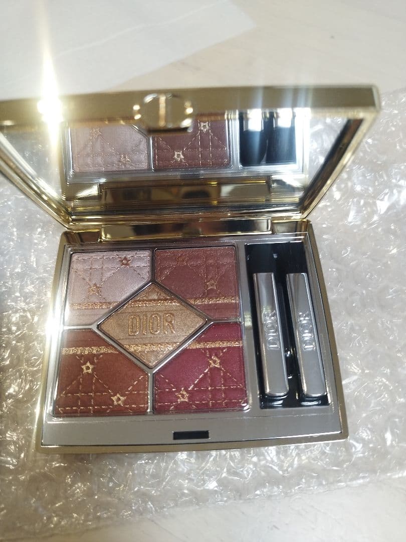 Dior ホリデーコレクション2025 636ファイアリーサーカス